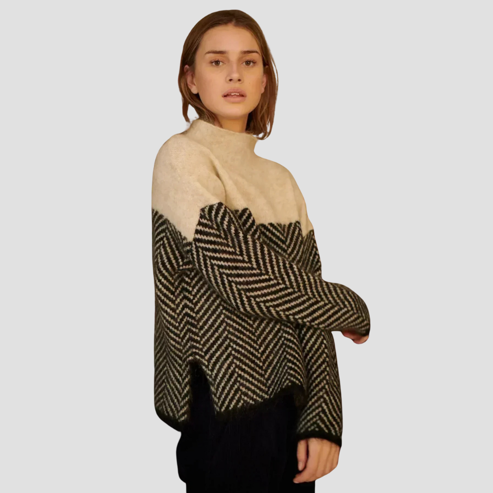 Women's Herringbone Knit Sweater with Two-Tone Pattern