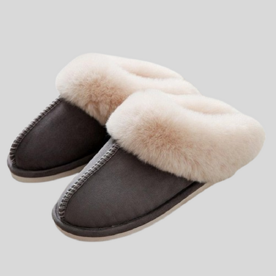 Women’s Faux Fur Slip-On Indoor Slippers