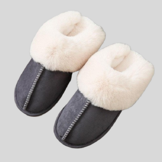 Women’s Faux Fur Slip-On Indoor Slippers