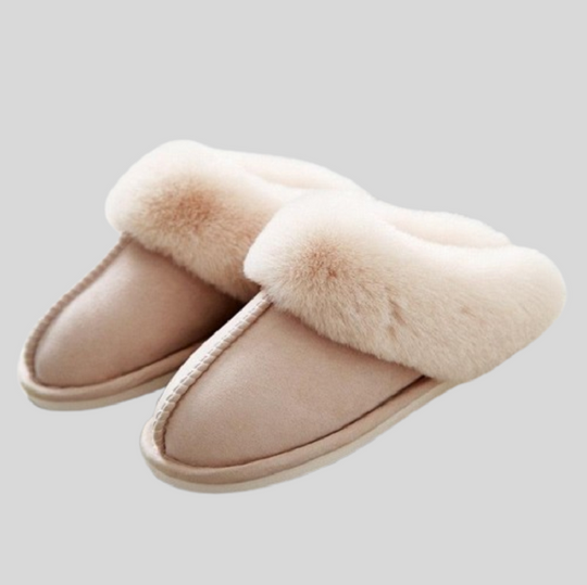 Women’s Faux Fur Slip-On Indoor Slippers