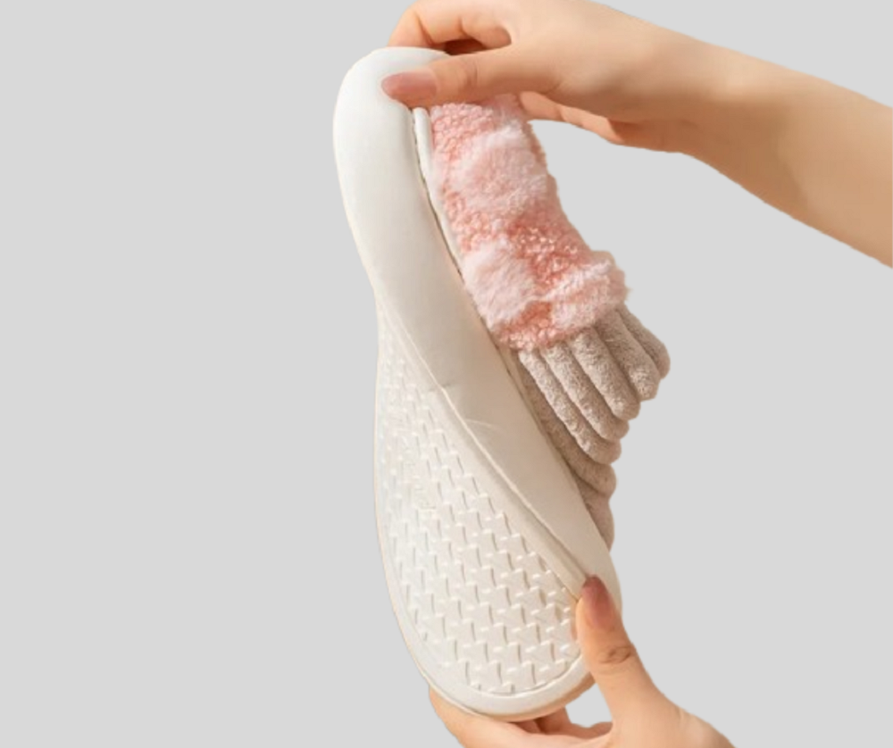 Fluffy Checkered Indoor Slippers for Women