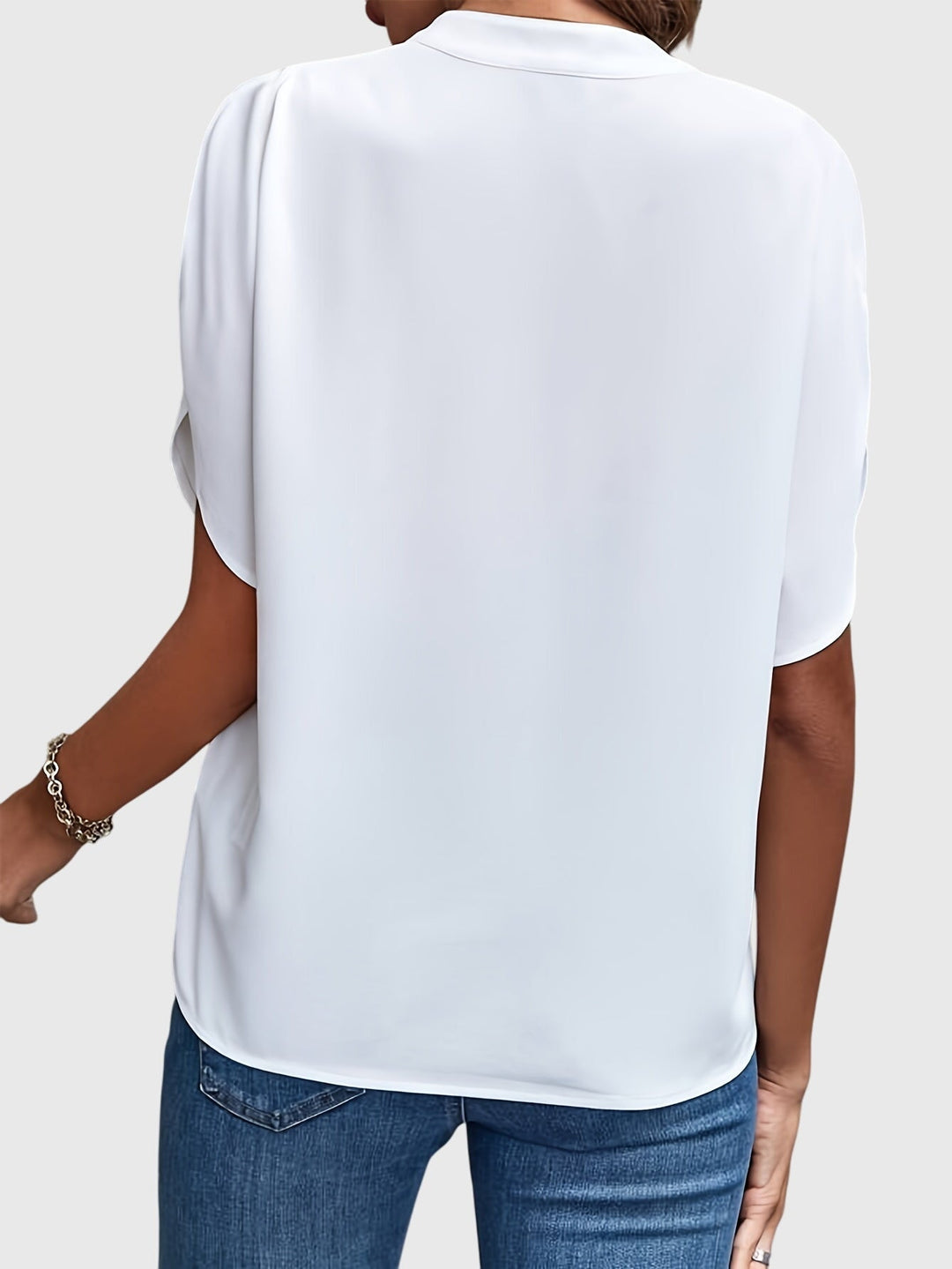 Vivi - Elegant Lightweight Blouse